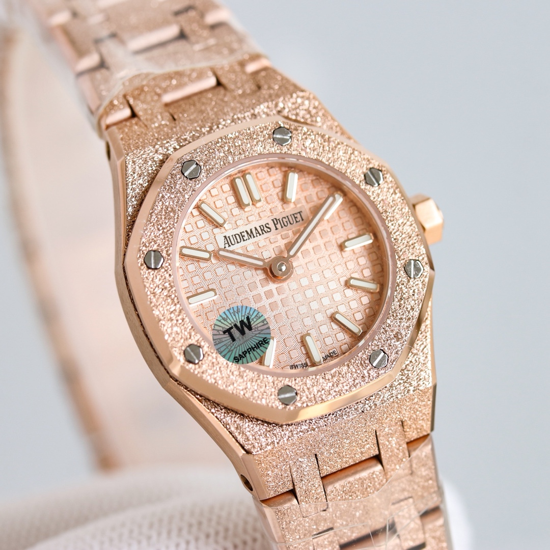 Audemars Piguet Royal Oak 20mm Gold / Rose Gold - watch1866 - Image 4