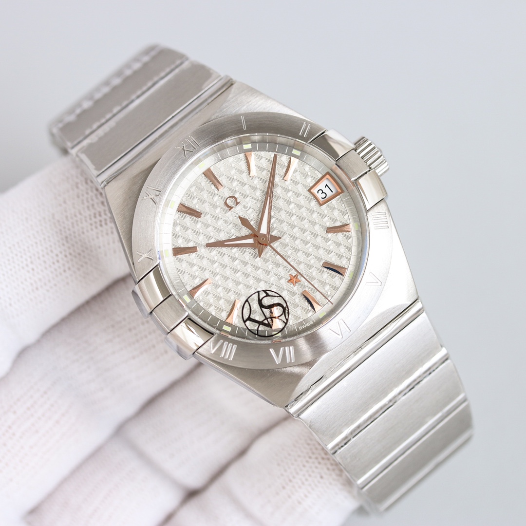 Omega Constellation 38mm Black / Gold - watch1877 - Image 4
