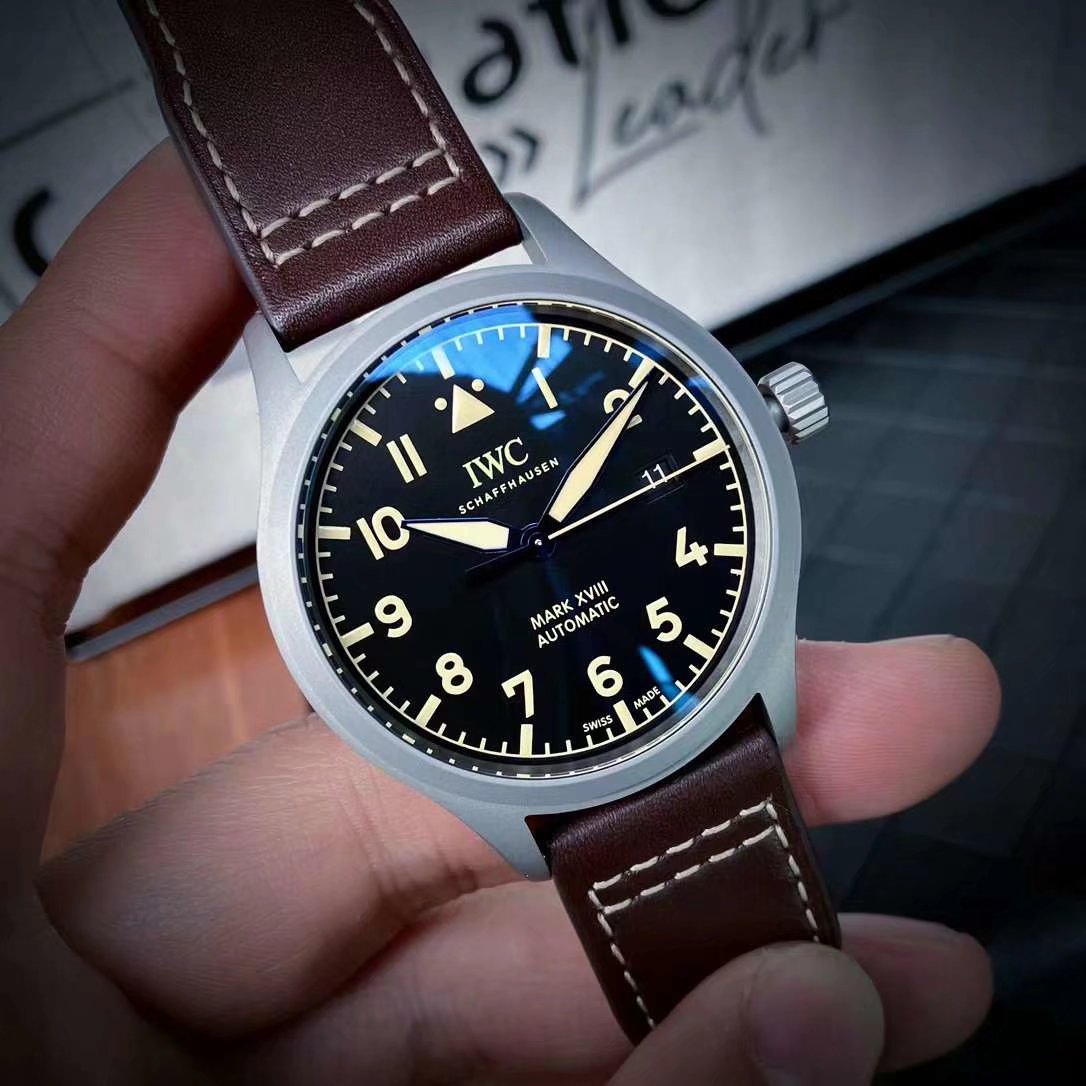 IWC Pilot 40mm Silver - watch2031 - Image 4