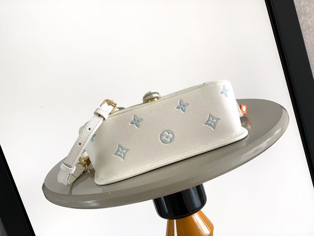 lv0247 Louis Vuitton M46386 M46388 Diane Top Handle Bag with Dynamic Code - Image 4