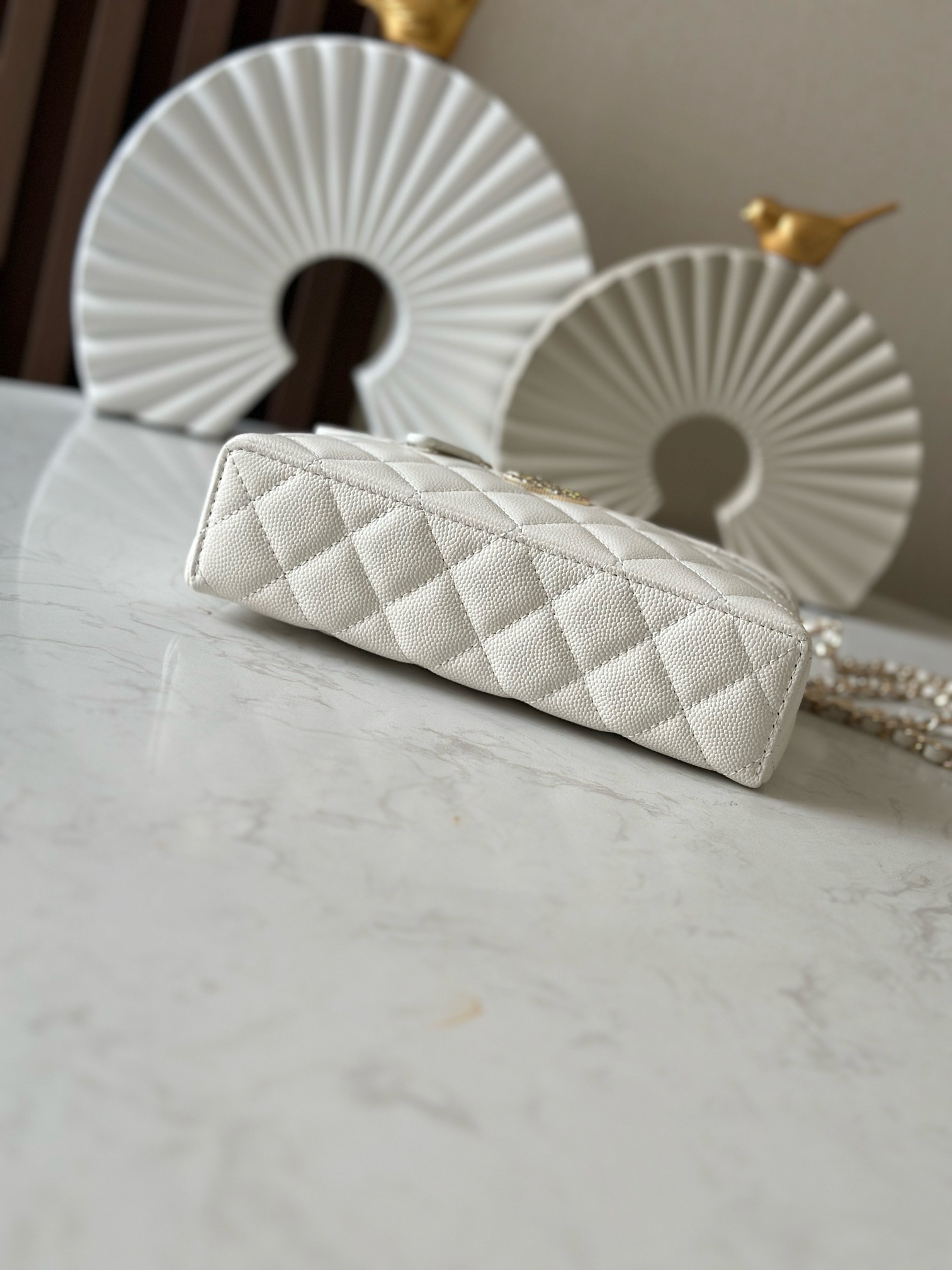 bag0020 Chanel Vanity White Gold Hardware - Image 5