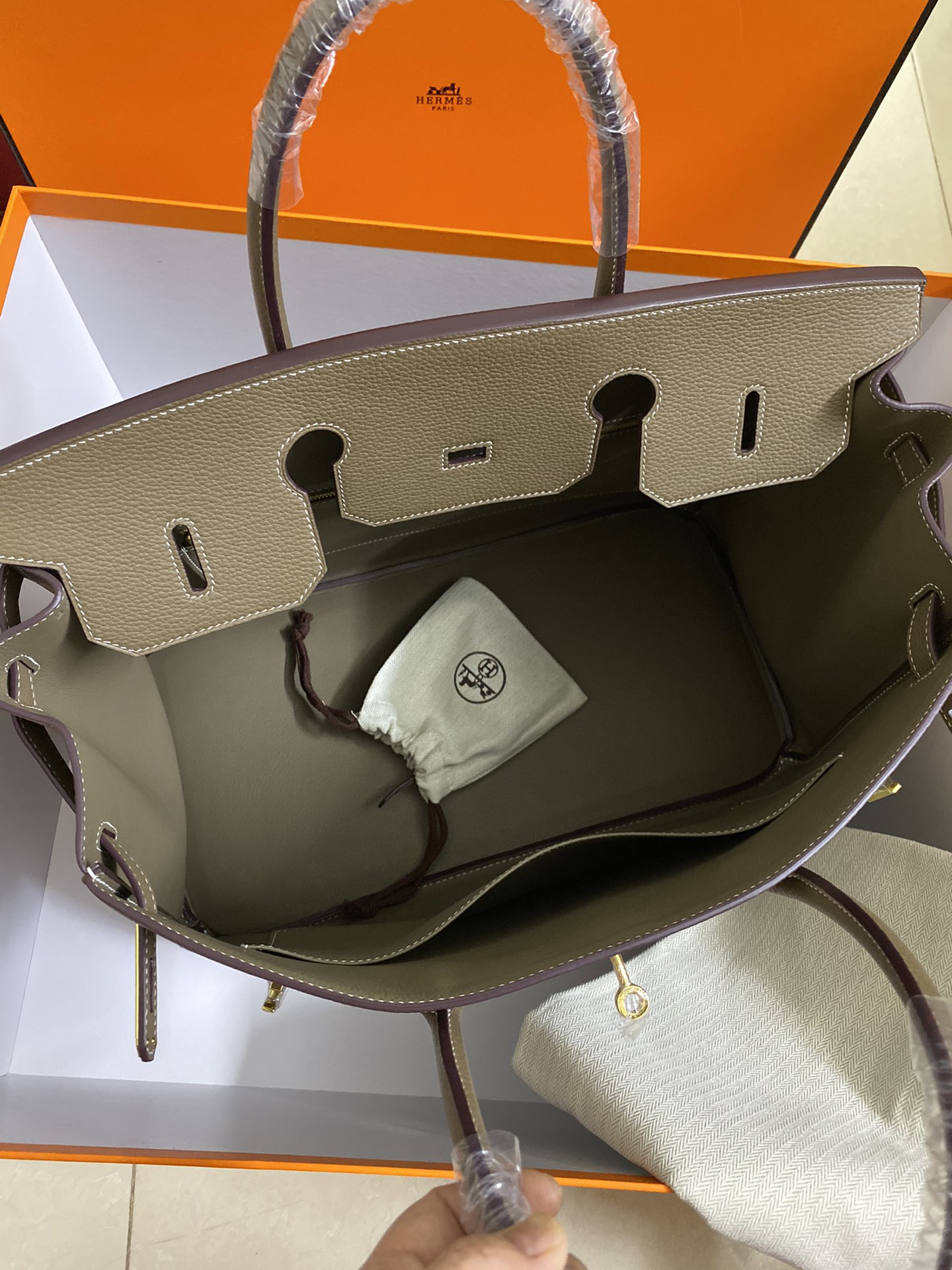 hm0548 Hermes Birkin Top Handle Bag Etoupe Gray Gray Silver Hardware - Image 5