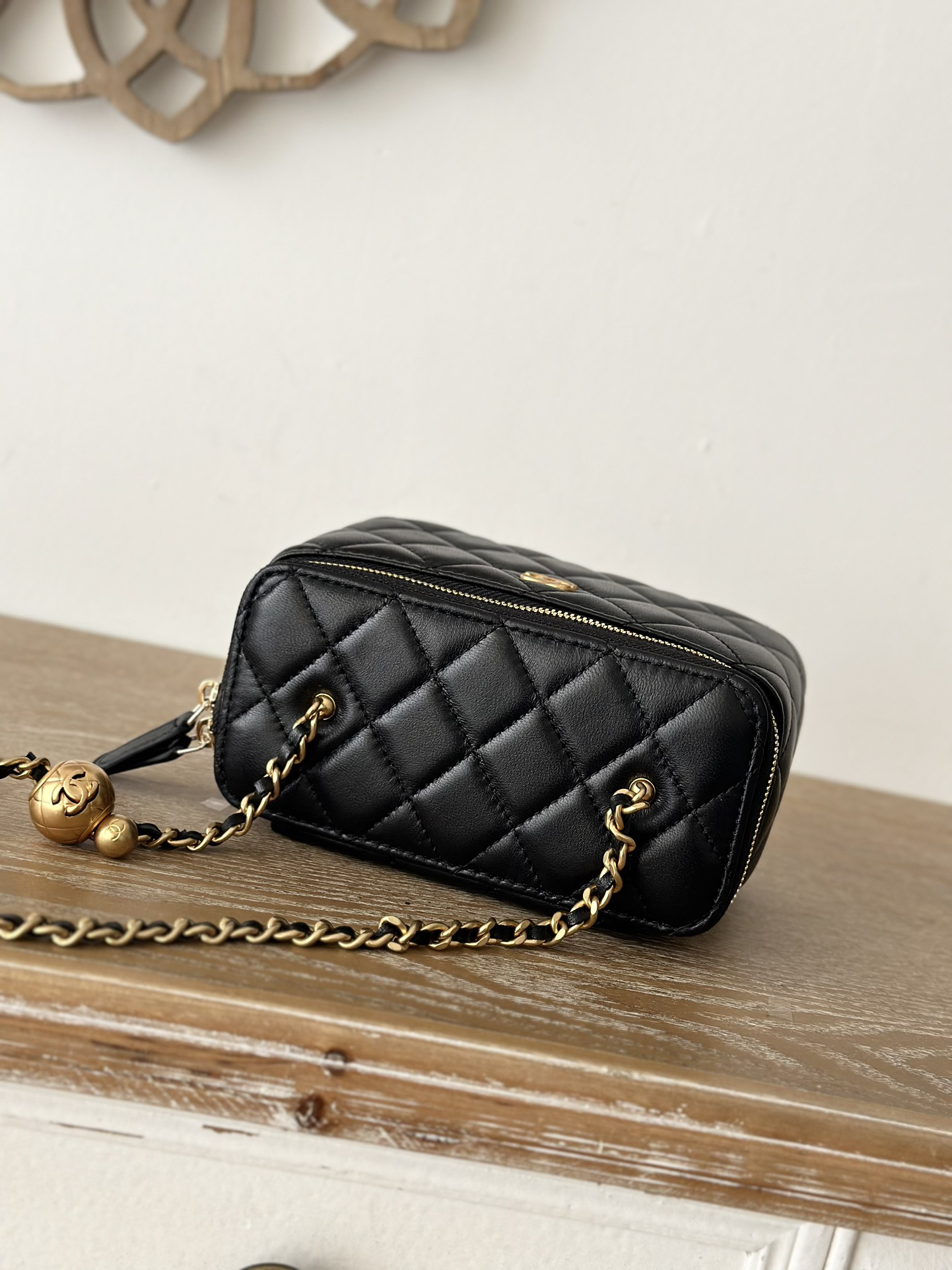 bag0085 Chanel Bag Large Black Gold Hardware - Image 5