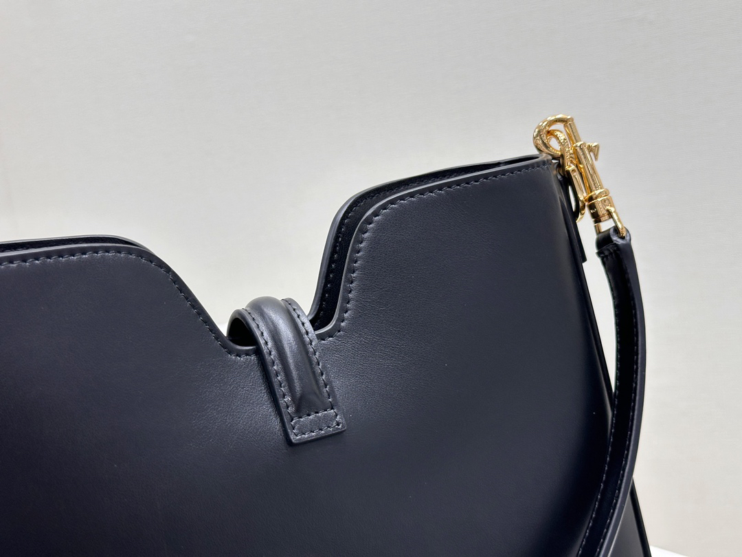 cel0290 Celine Camille Black Gold Hardware Top Handle Bag - Image 5