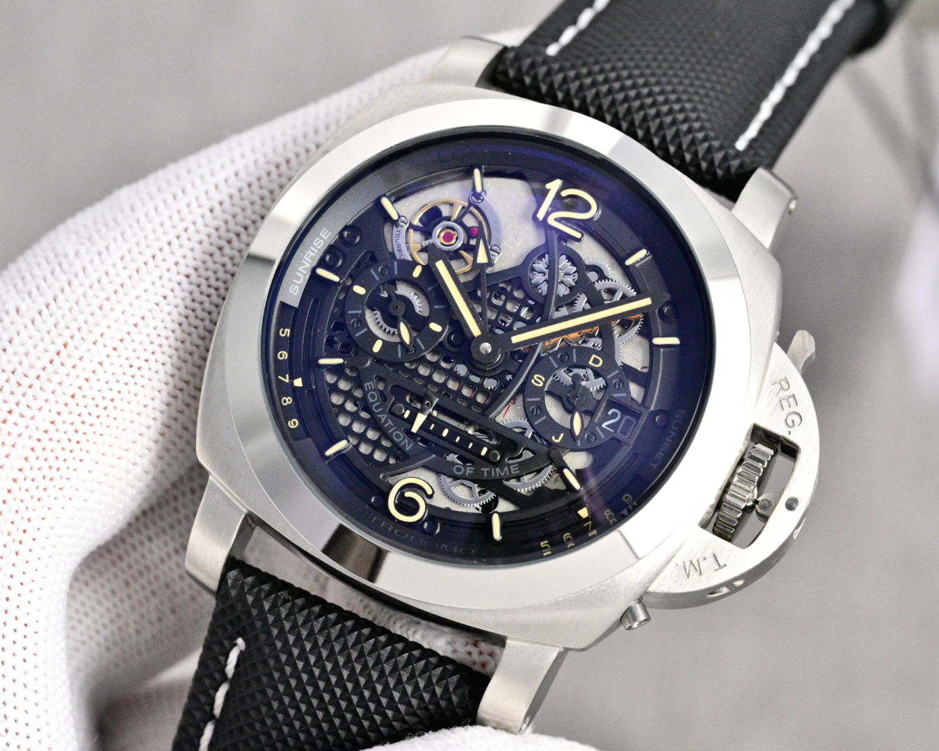Panerai Luminor 44mm Black / White - watch0113 - Image 5