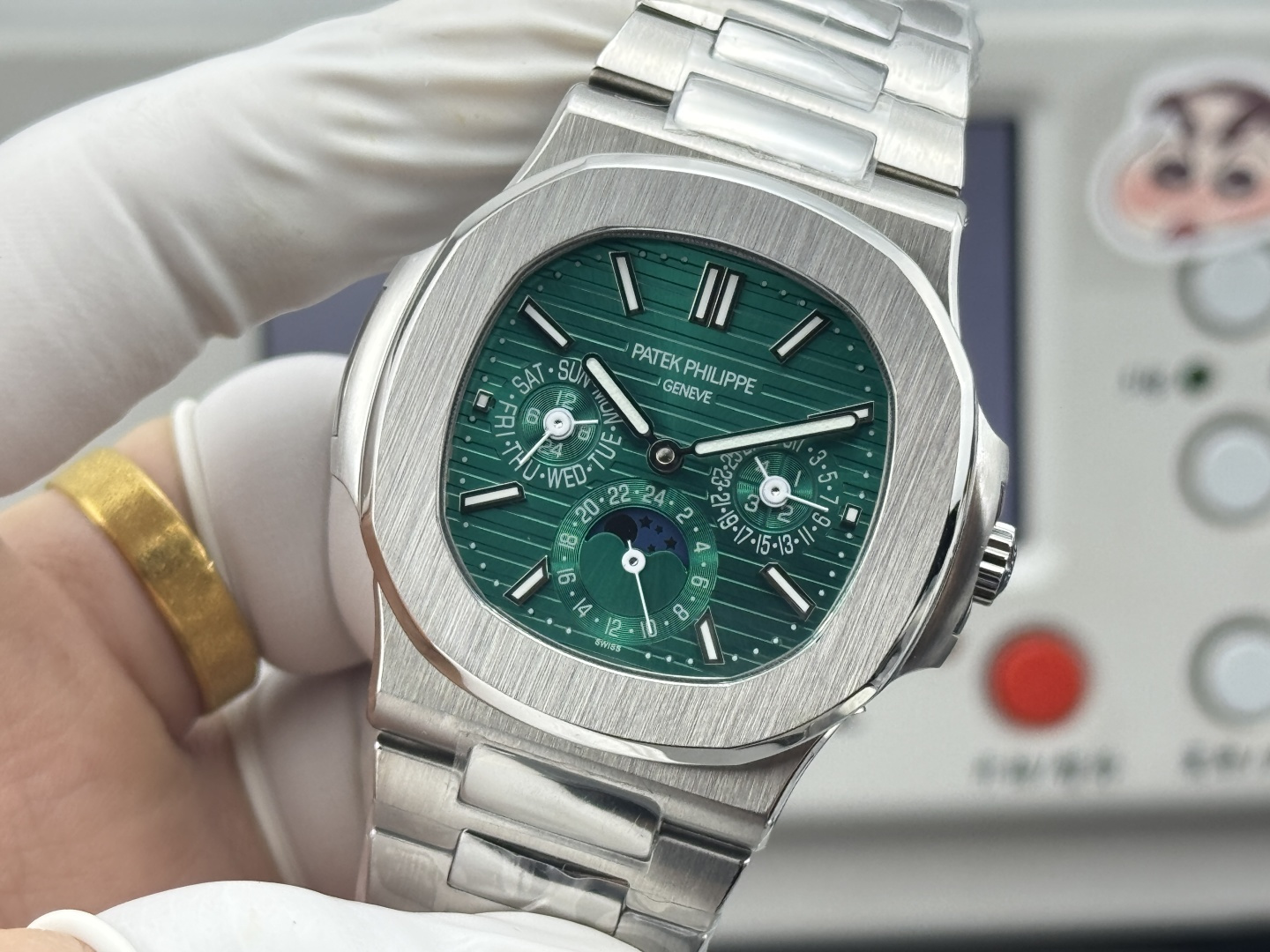 Patek Philippe Nautilus 40mm - watch0178 - Image 5