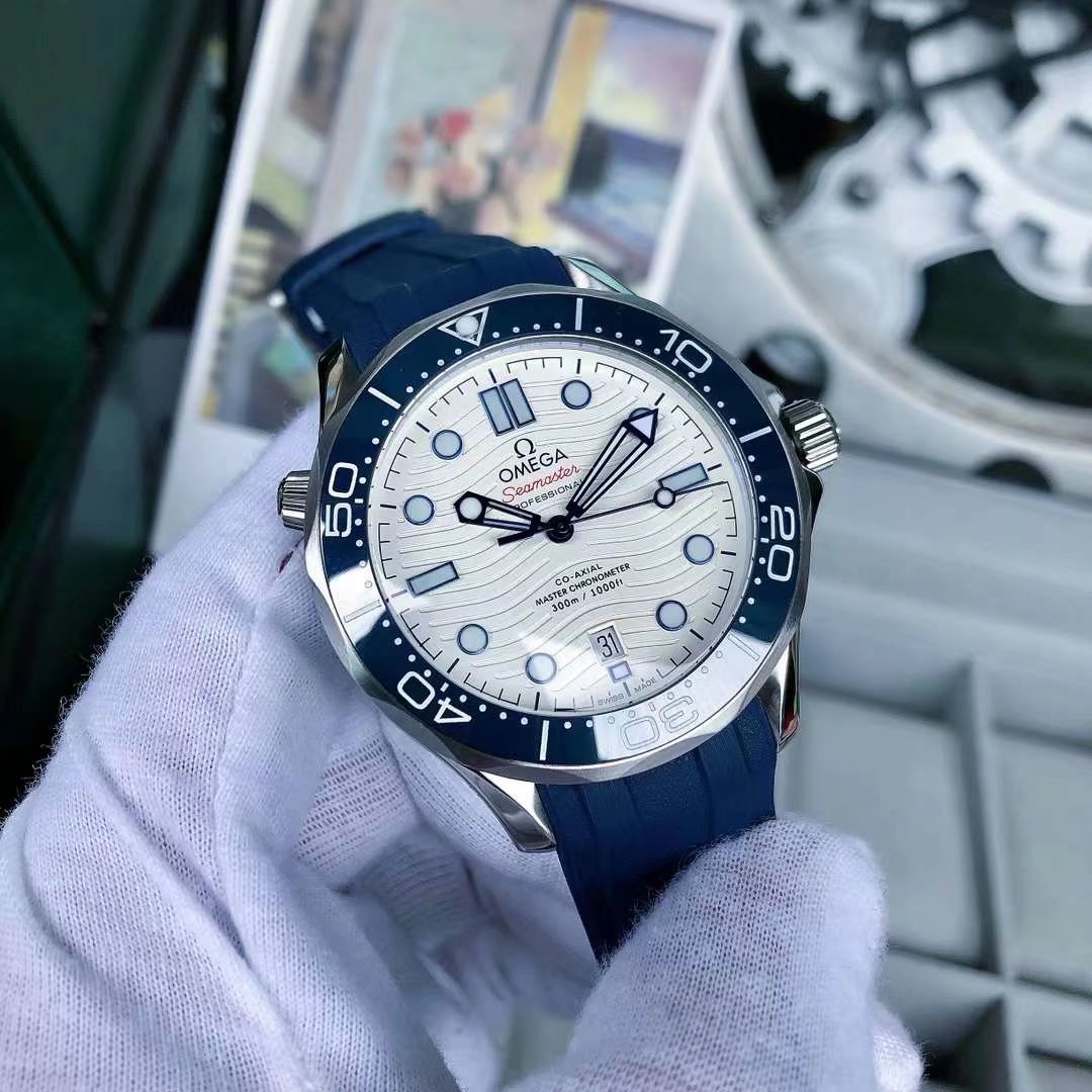 Omega Seamaster 45mm Silver - watch0210 - Image 5