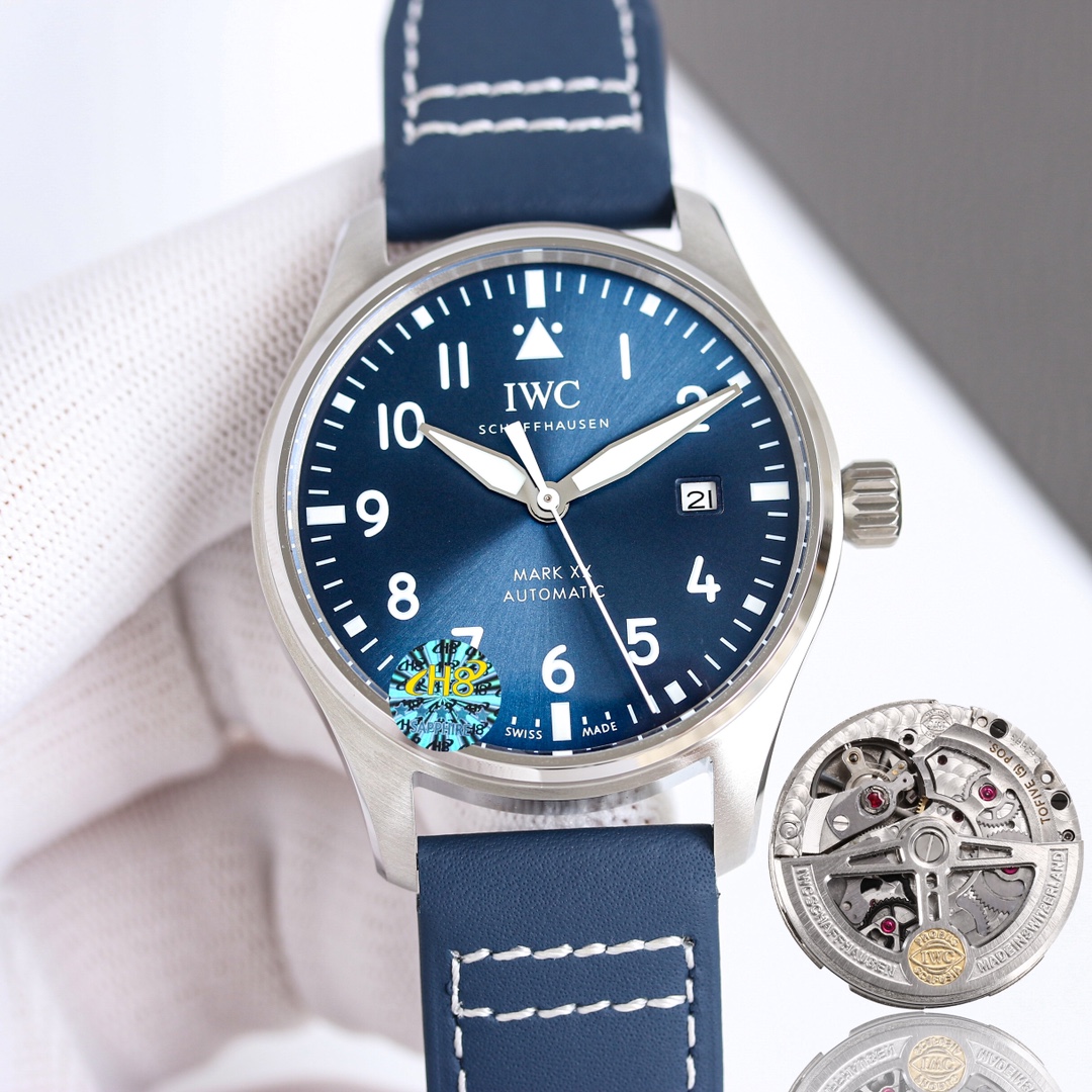 IWC Pilot 40mm White / Blue - watch0241 - Image 5