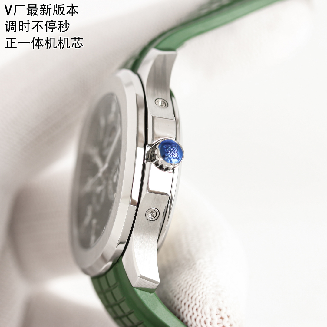 Patek Philippe Aquanaut 39.9mm White / Blue - watch0291 - Image 5