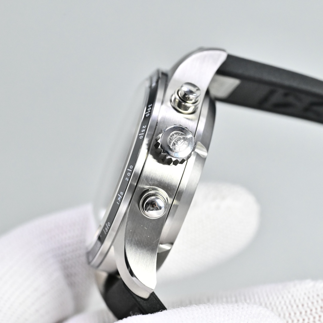 IWC Pilot 41mm Black - watch0337 - Image 5