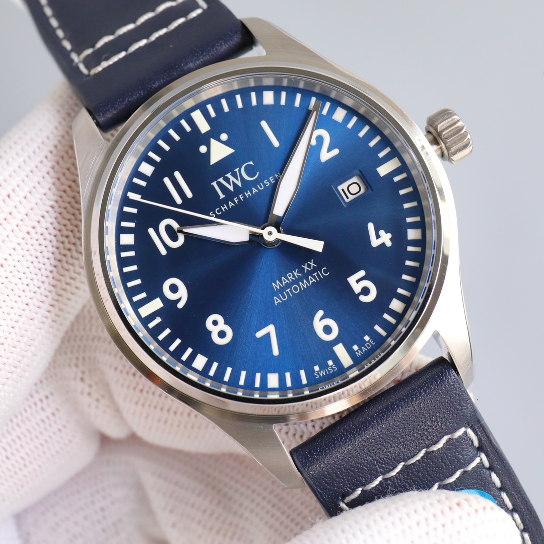 IWC Pilot White - watch0371 - Image 5
