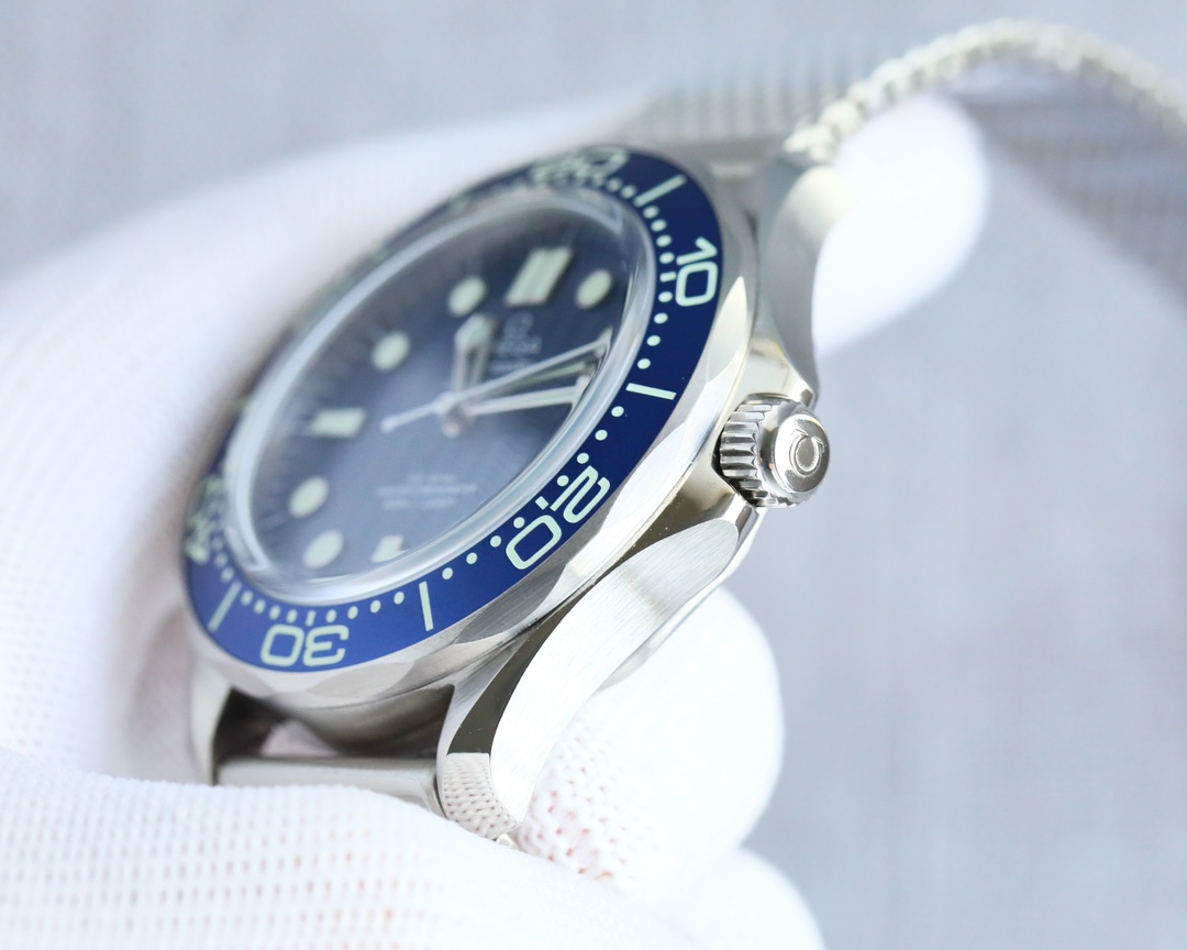 Omega Seamaster Silver - watch0385 - Image 5