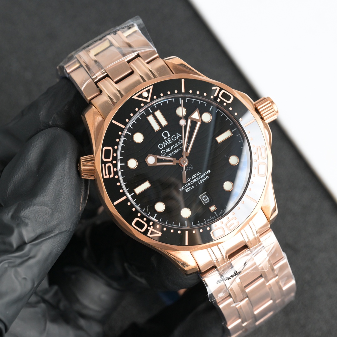Omega Seamaster 42mm Black / White - watch0423 - Image 5