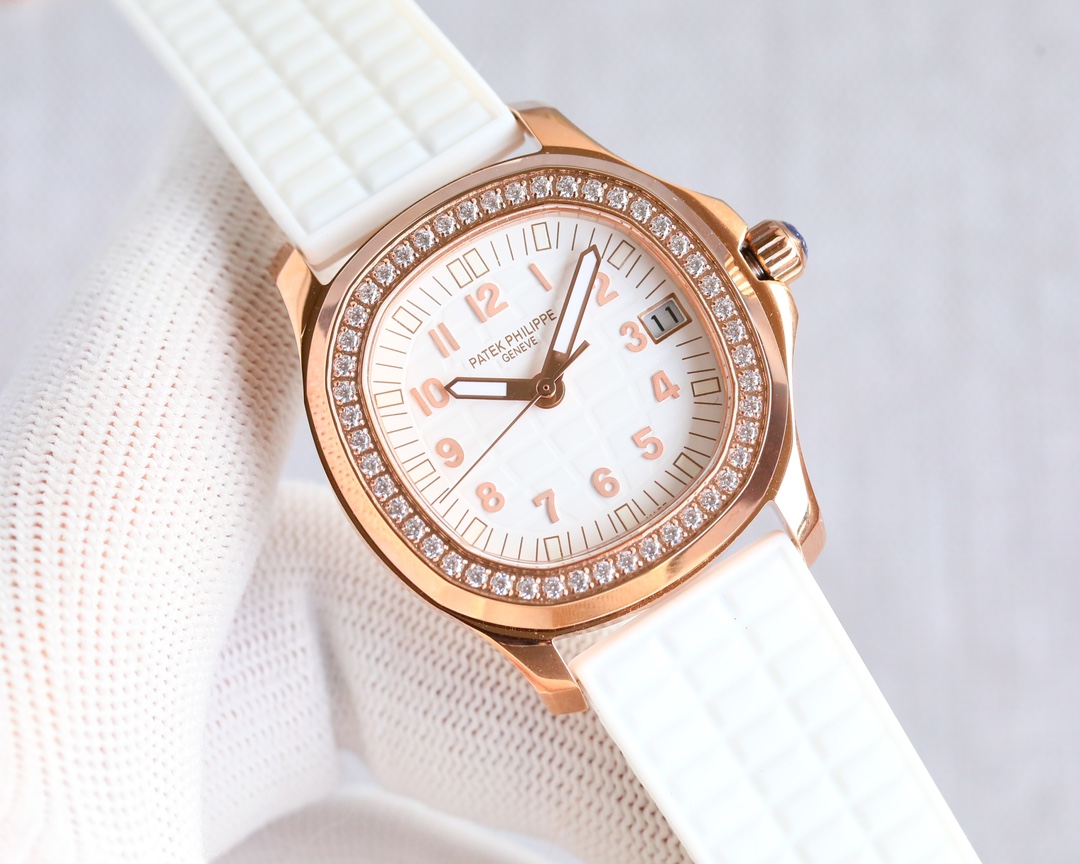 Patek Philippe Aquanaut 35.6mm Silver - watch0451 - Image 5