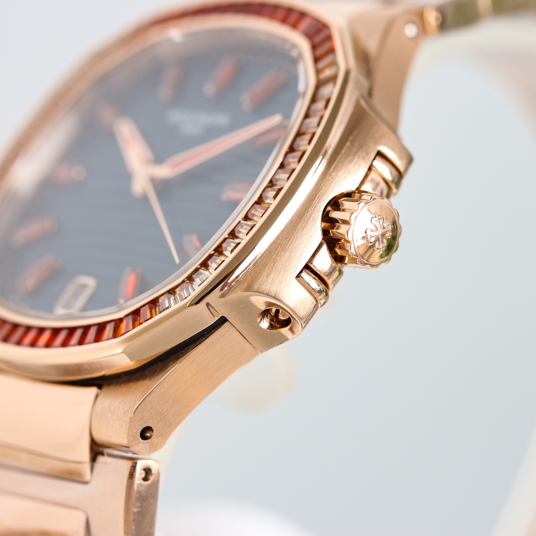 Patek Philippe Nautilus 35.2mm Rose Gold - watch0558 - Image 5
