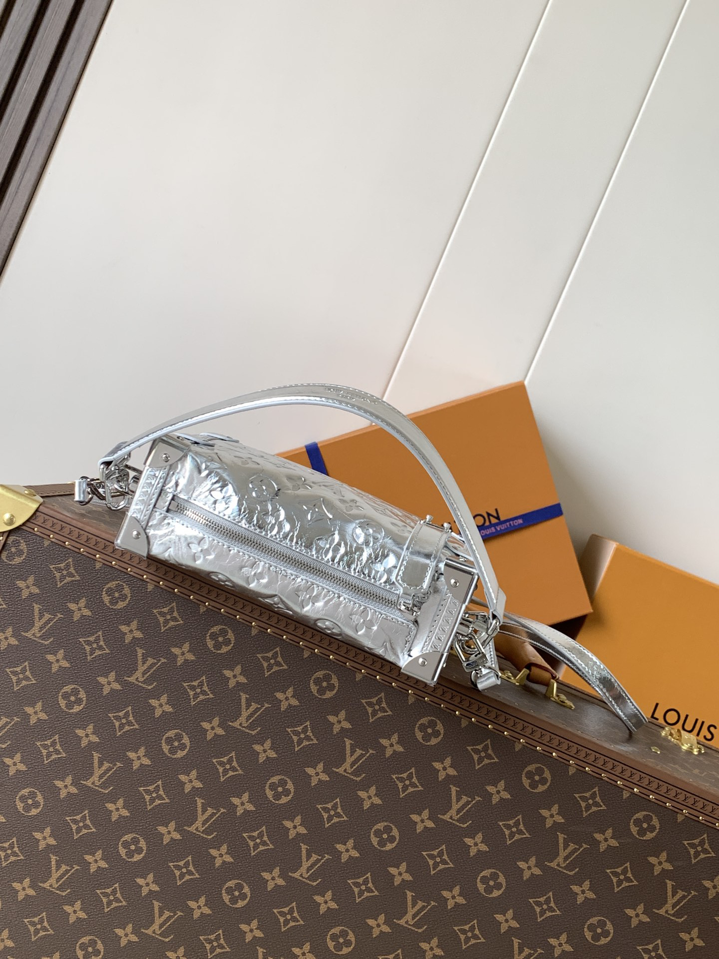 lv0124 Louis Vuitton M26223 M2566 Wallet Medium with Dynamic Code - Image 5