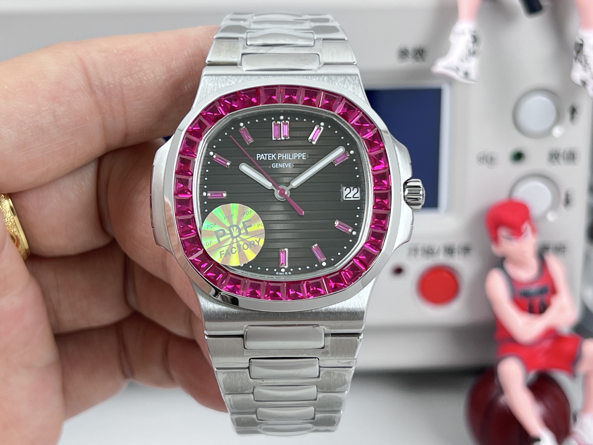 Patek Philippe Nautilus 40mm Silver - watch0688 - Image 5