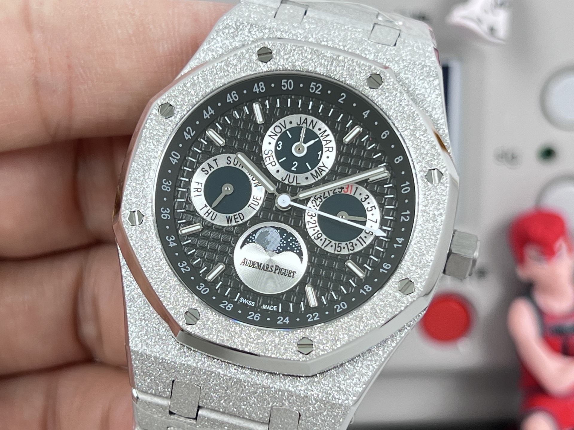 Audemars Piguet Royal Oak 41mm Rose Gold / Silver - watch0690 - Image 5