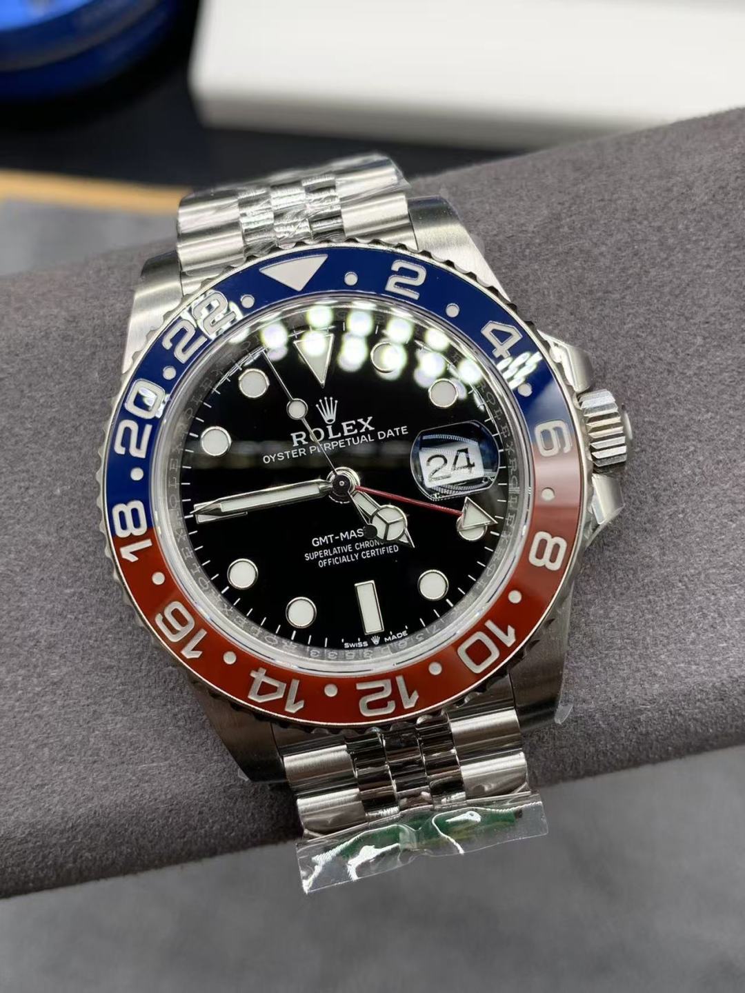 Rolex GMT-Master Blue / Gold - watch0692 - Image 5