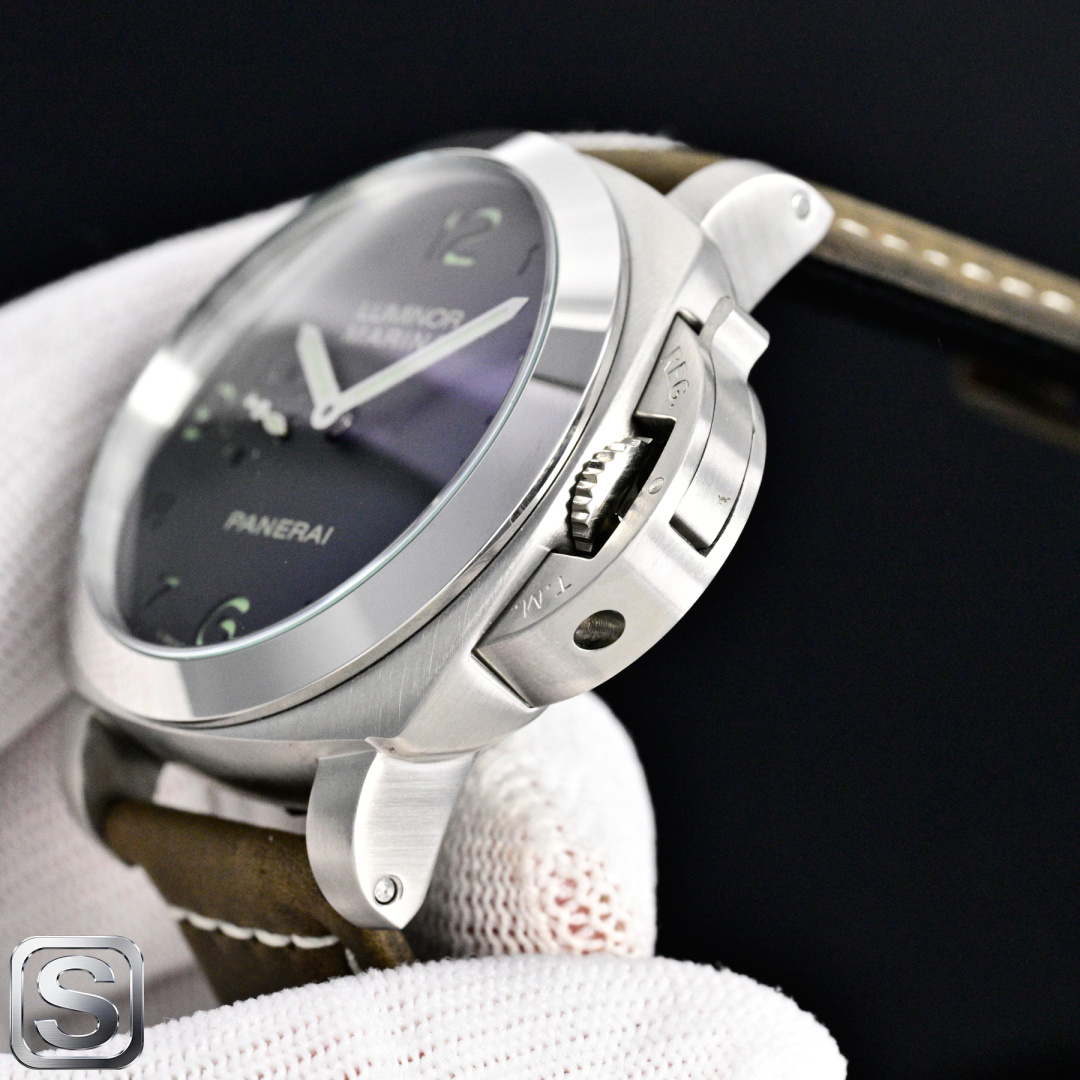 Panerai Luminor 44mm White / Rose Gold - watch1319 - Image 5