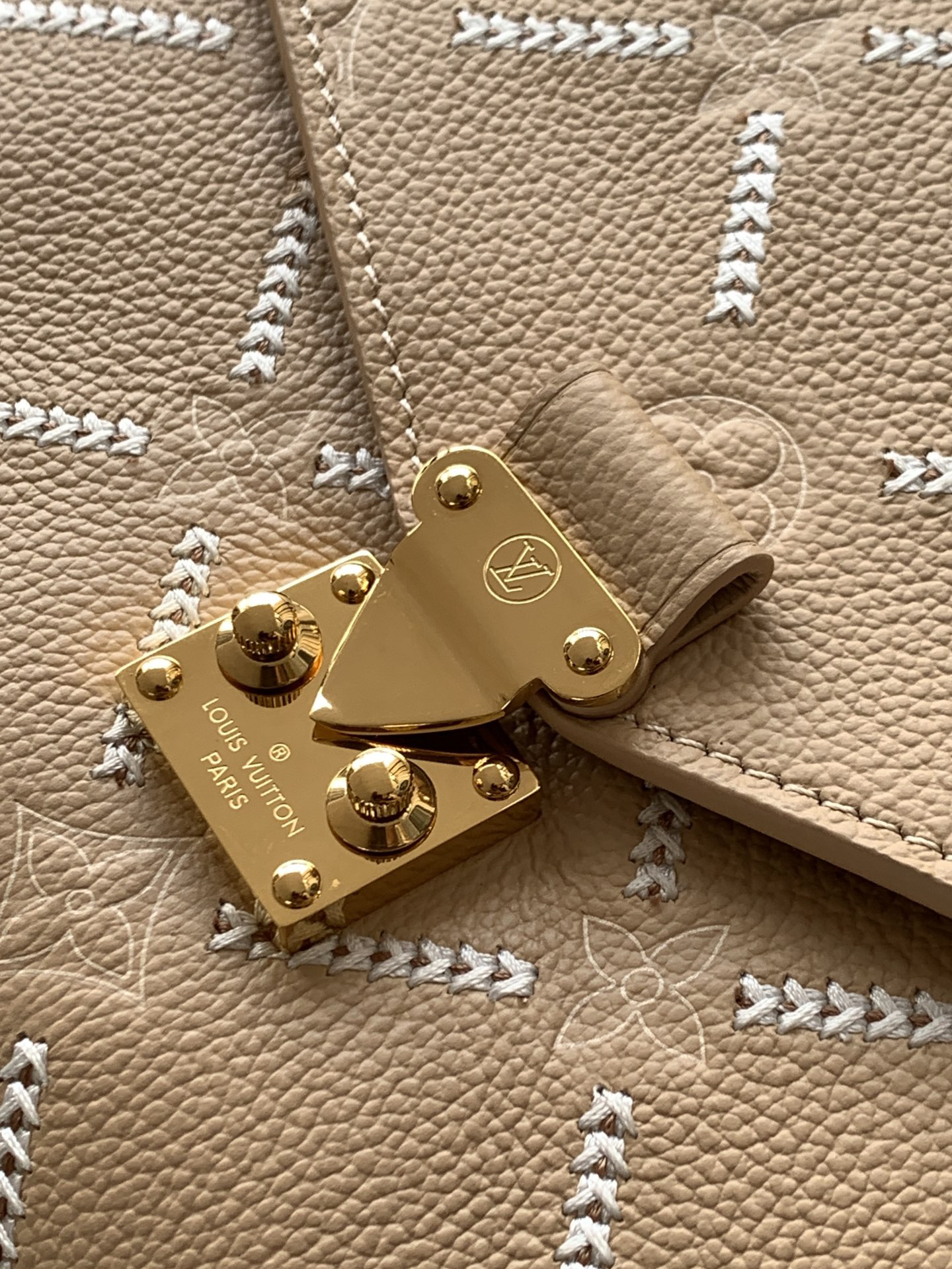 lv0190 Louis Vuitton M46613 M29497 M27357 M273 Top Handle Bag Medium with Dynamic Code - Image 5