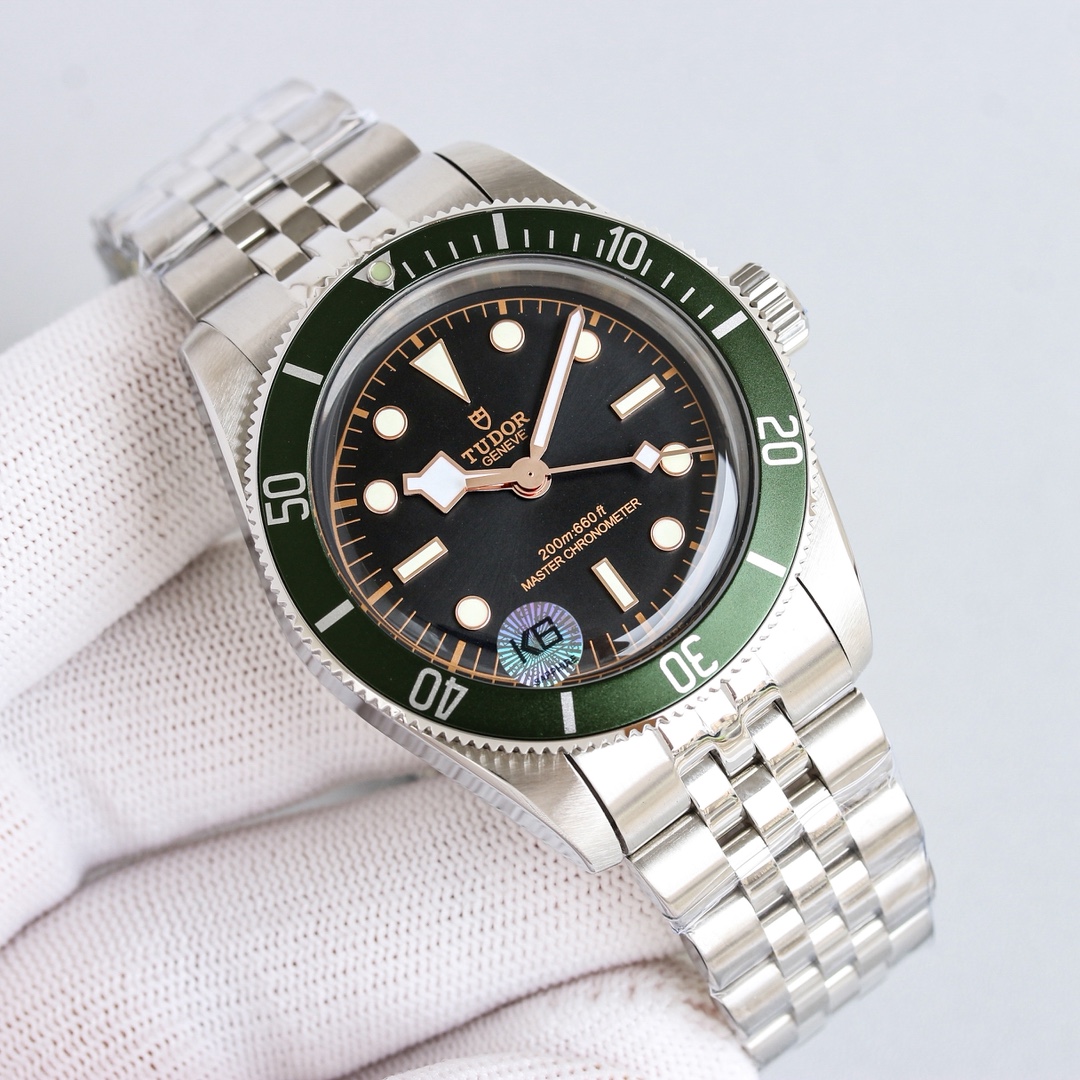 Rolex Submariner 41mm Silver - watch1355 - Image 5