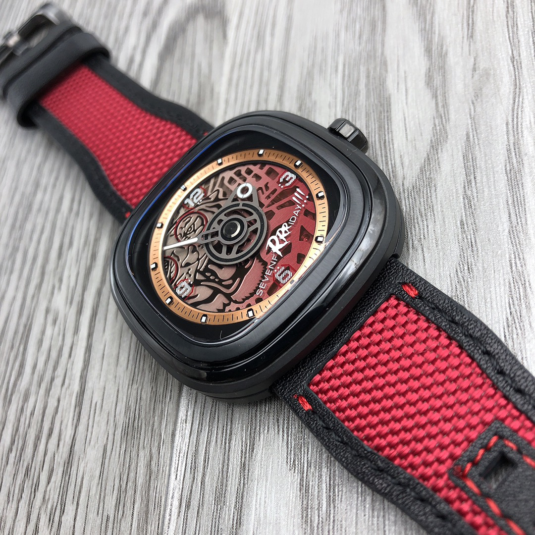 SevenFriday Watch 45mm Black / Silver - watch1466 - Image 5