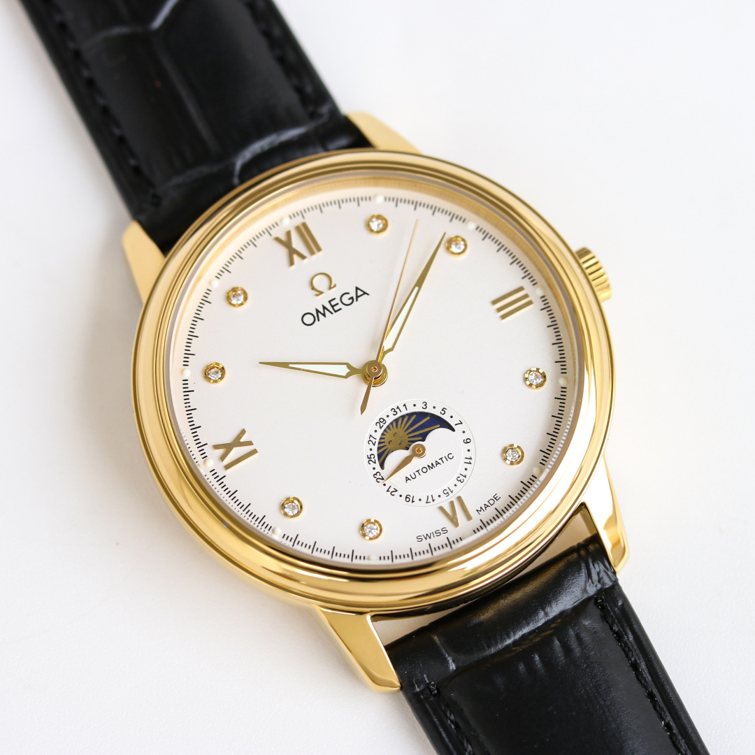 Omega De Ville 40mm White / Gold - watch1529 - Image 5