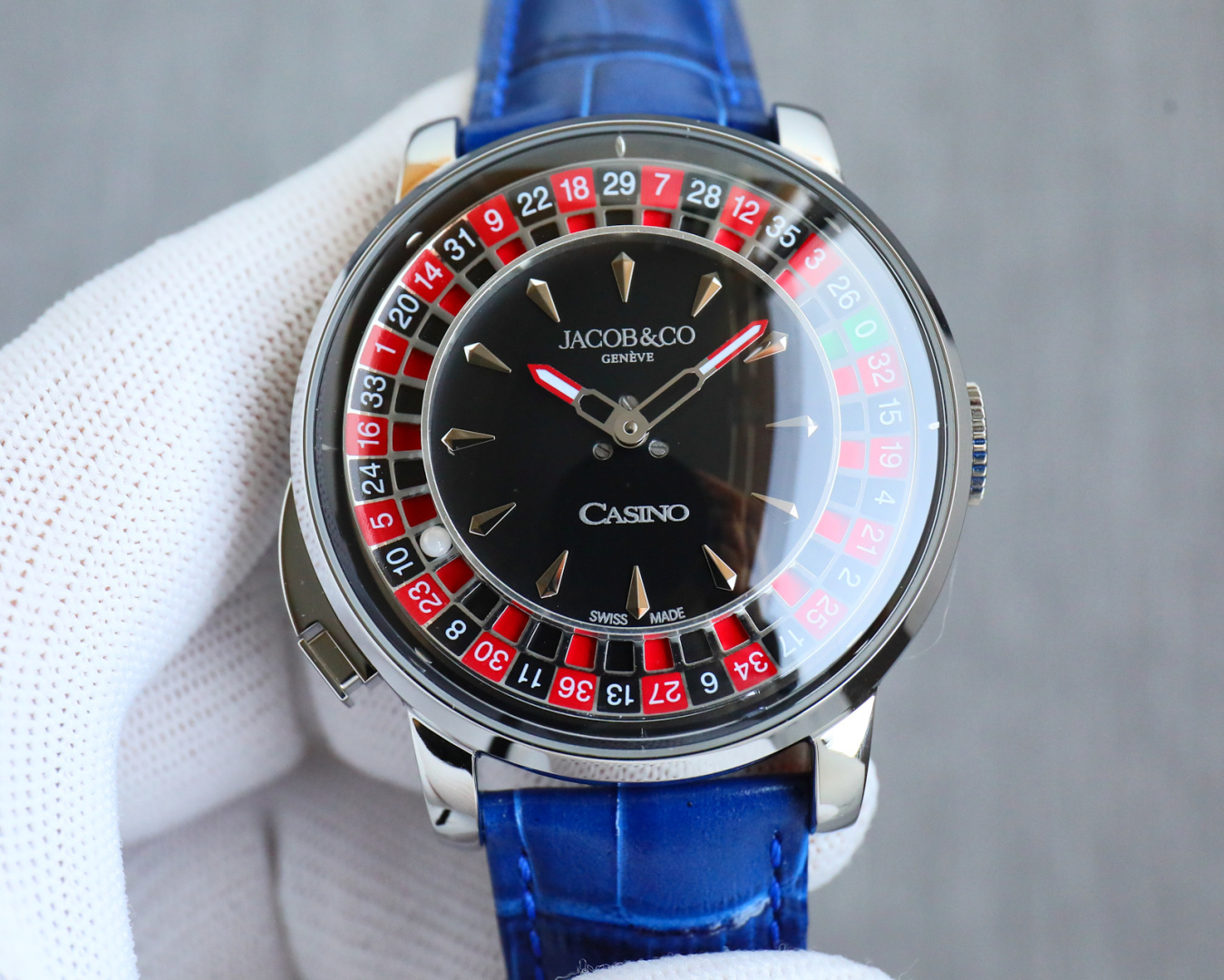 Classic Watch 44mm Black / White - watch1582 - Image 5