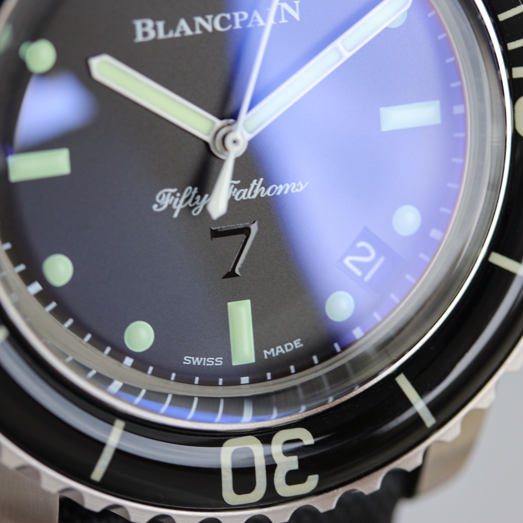 Blancpain Fifty Fathoms 45mm White / Blue - watch1686 - Image 5