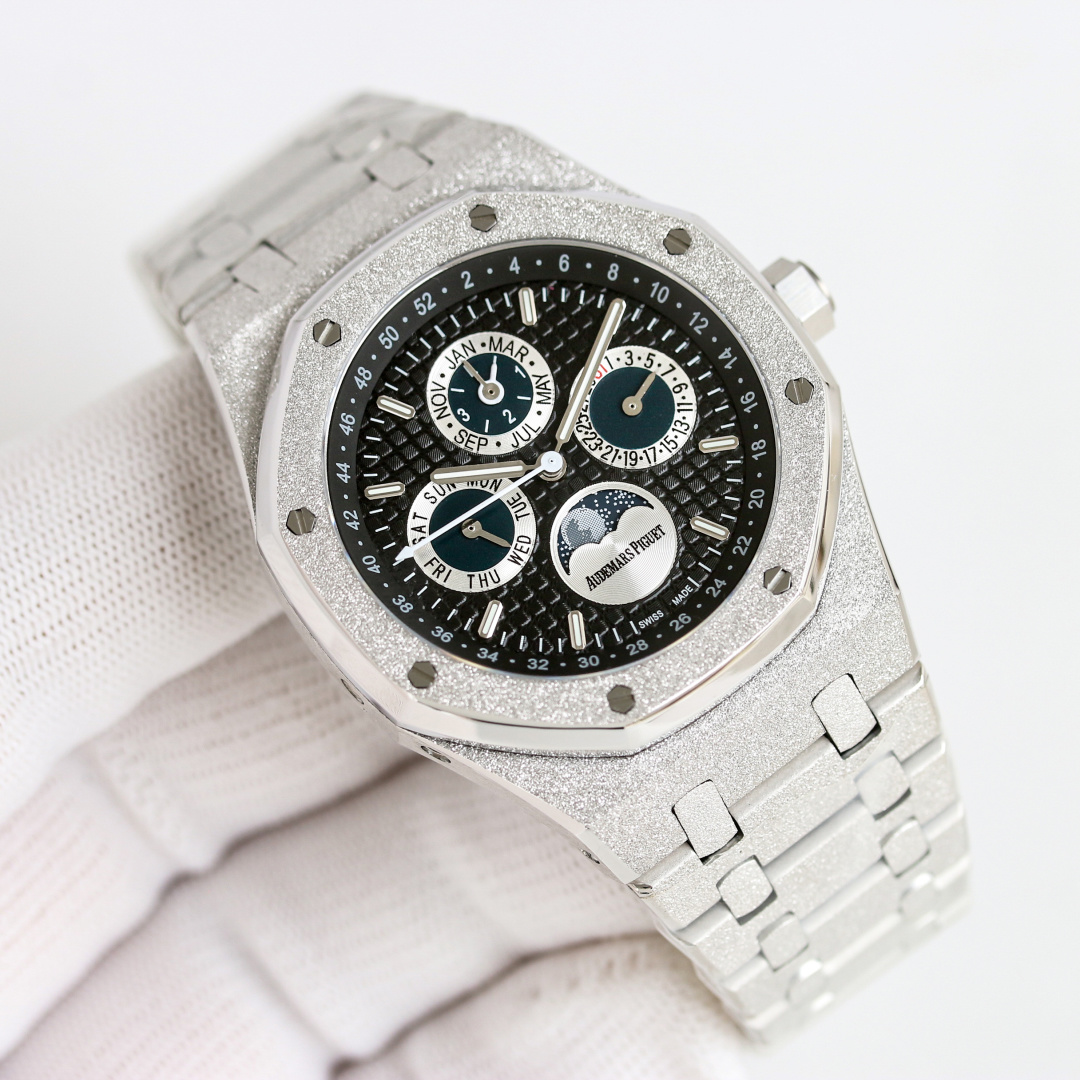 Audemars Piguet Royal Oak 41mm White / Gold - watch1726 - Image 5