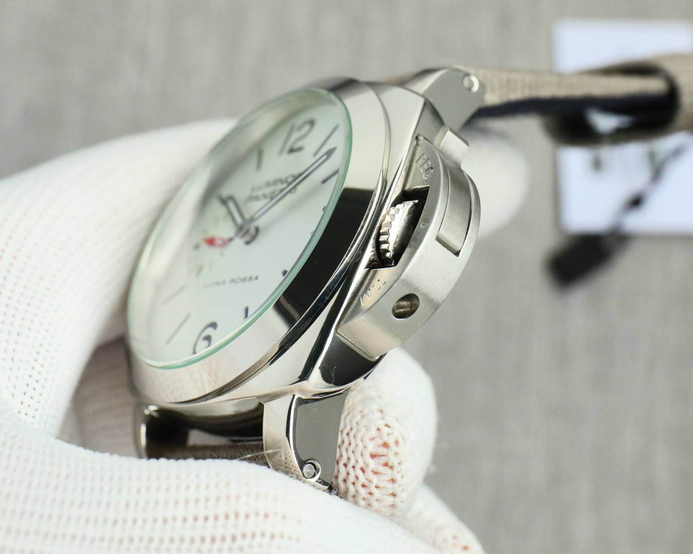 Classic Watch 44mm Black / White - watch1782 - Image 5