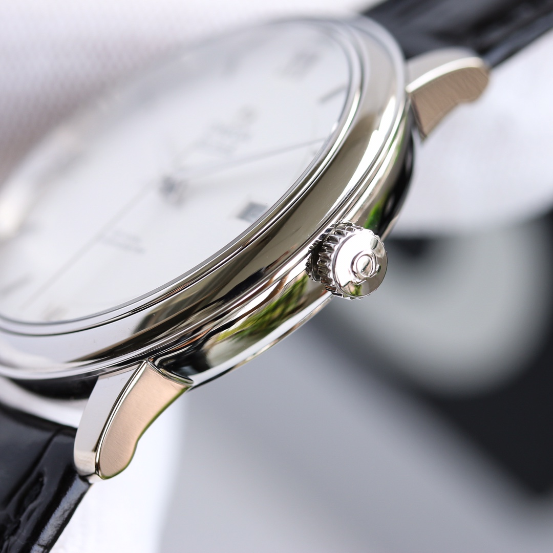 Omega De Ville 39.5mm White / Gold - watch1949 - Image 5