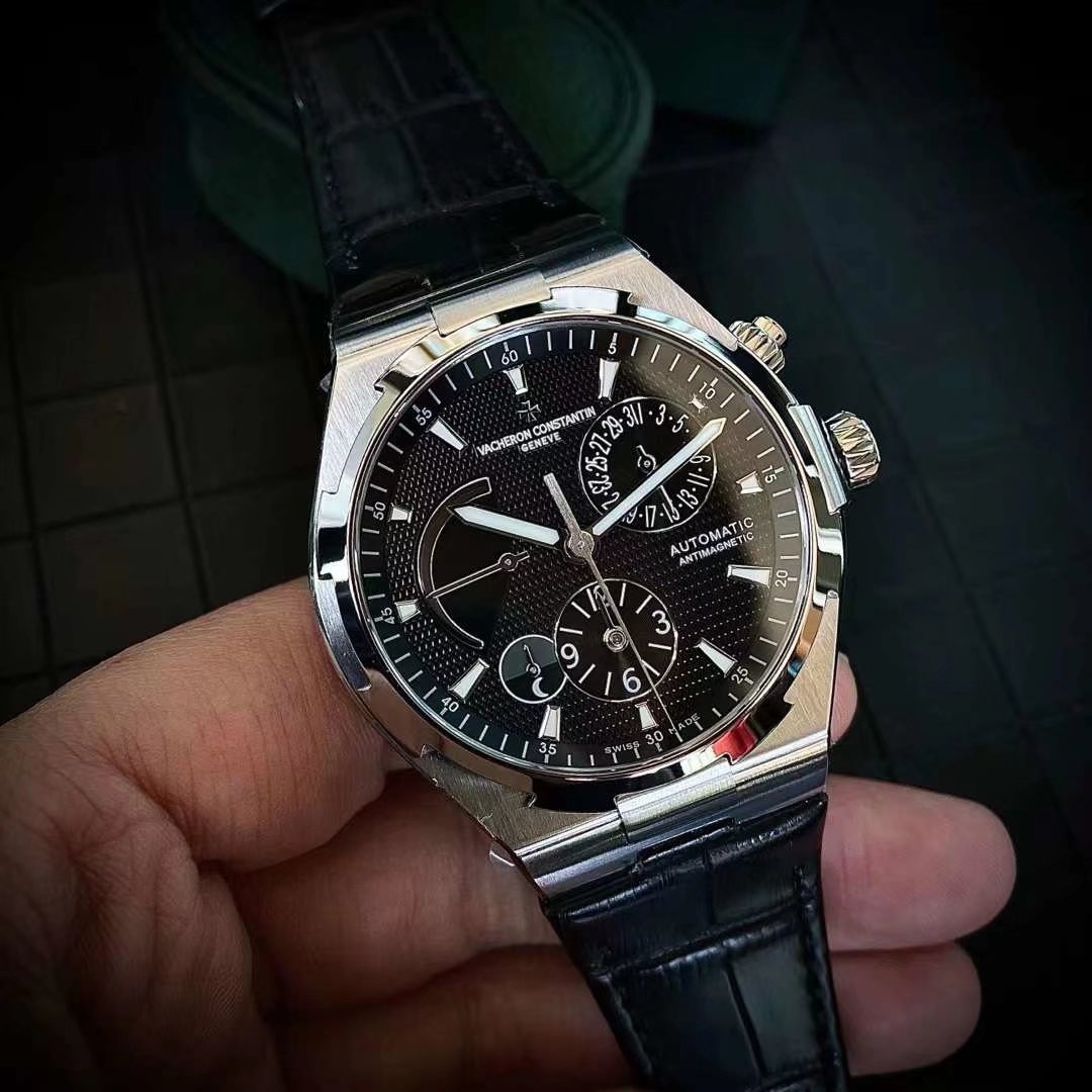 Vacheron Constantin Overseas 42mm Silver - watch2098 - Image 5