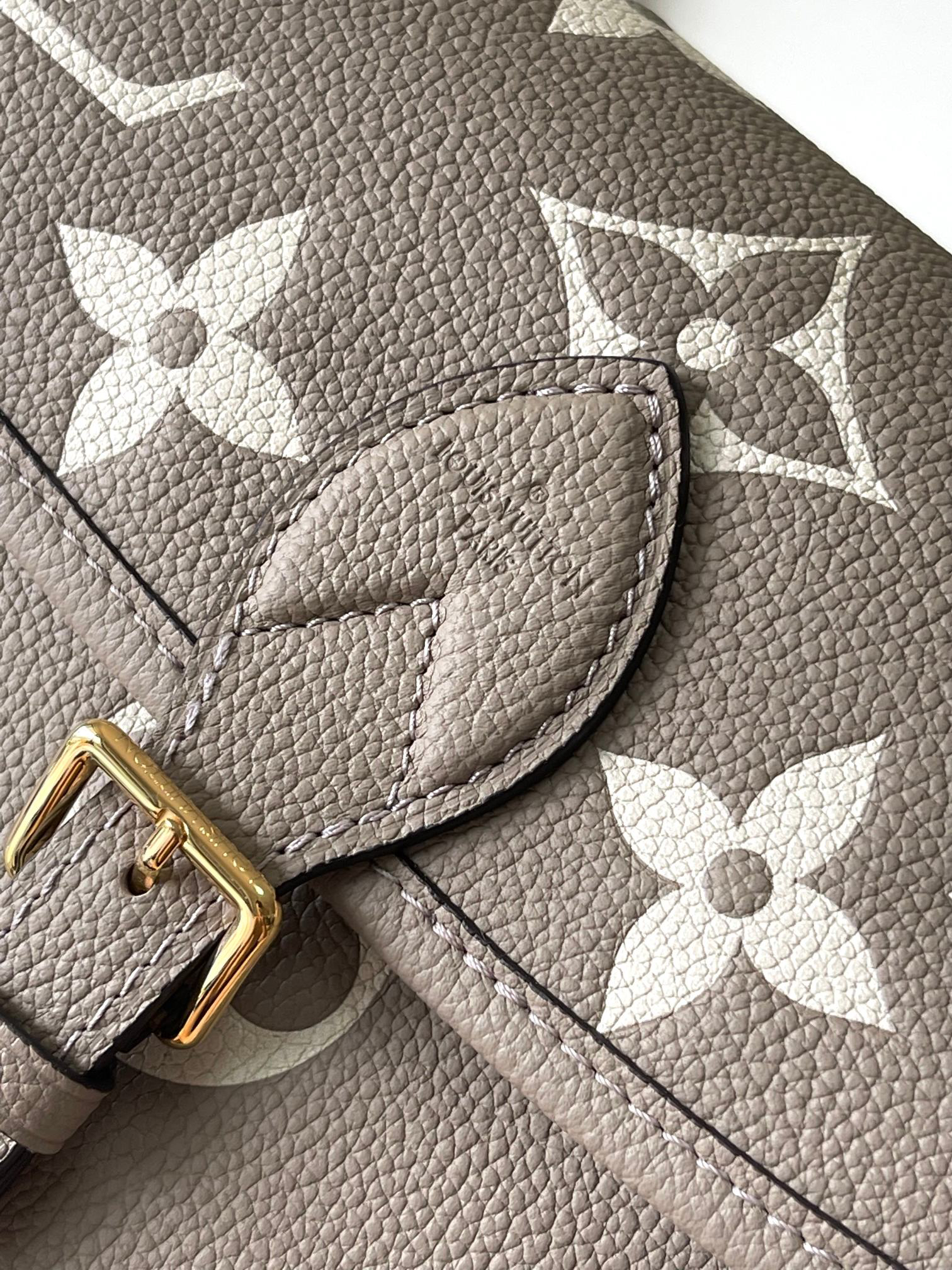 lv0252 Louis Vuitton M46583 Bag with Dynamic Code - Image 5